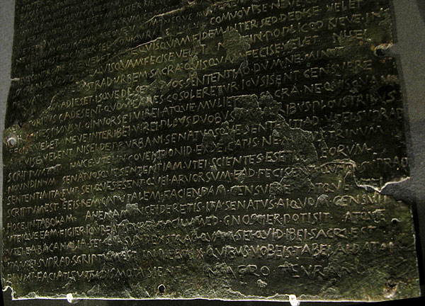 Tabula bronzea con senatusconsultum de bachanalibus, II sec. a.C. -  Vienna, Kunsthistorisches Museum