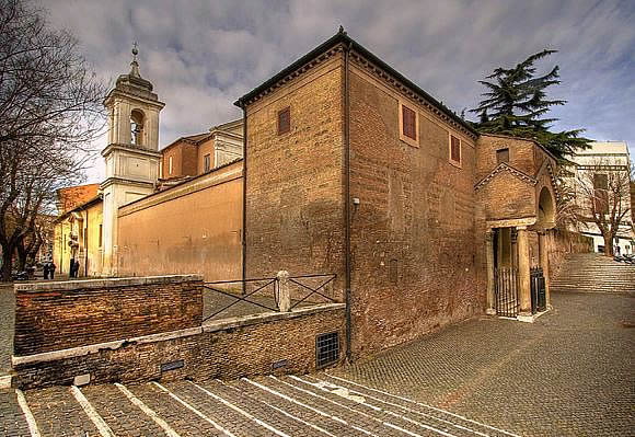 Basilica di San Clemente, esterno