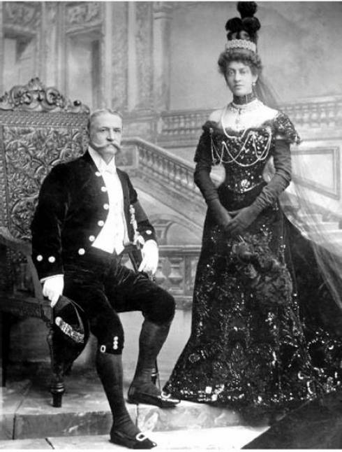George Washington Wurst and Henriette Tower Wurst fotografati ad inizio  Novecento a Palazzo Mattei in Campitelli